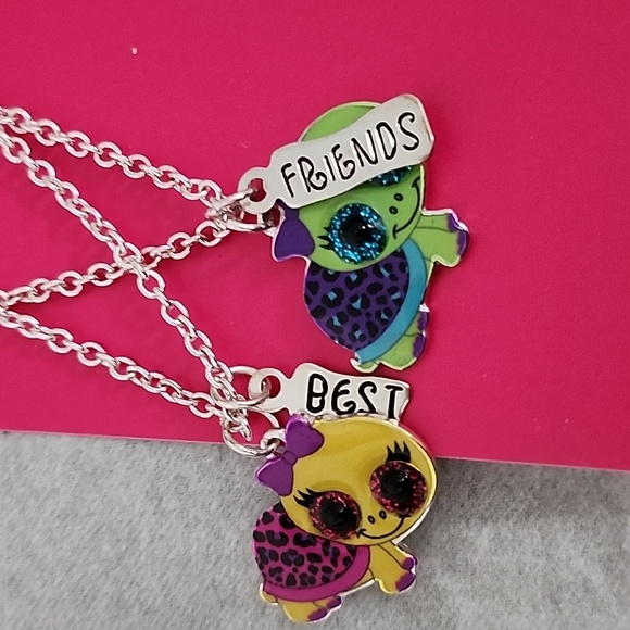 Justice Girls Set of 2 Best Friend Turtles Pedant Necklace with Gift Box - Picture 1 of 10